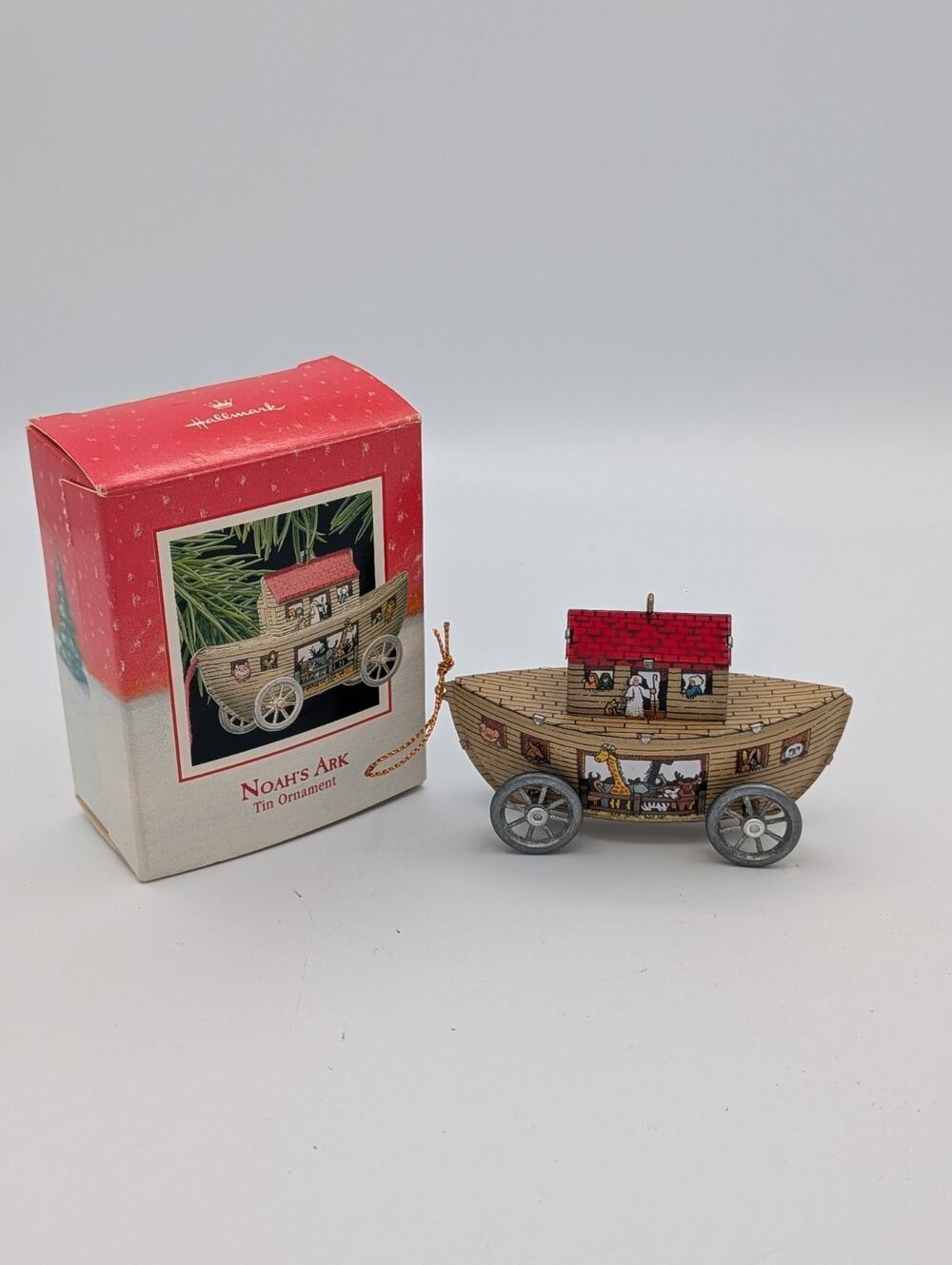 Hallmark Keepsake Handcrafted Ornament- Noah's Ark 1988 MIB Vintage